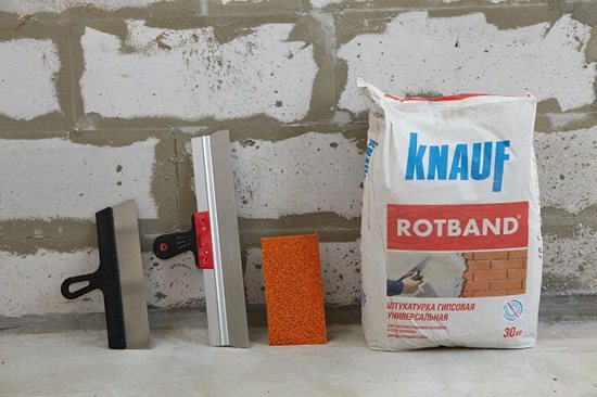 Фото 1 - Мастер-класс по работе с гипсовой штукатуркой KNAUF Rotband. Инструменты и материалы для работы