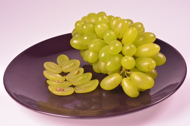 Масло из виноградных косточек - польза и вред для здоровья: Как принимать, свойства и воздействие на организм человека