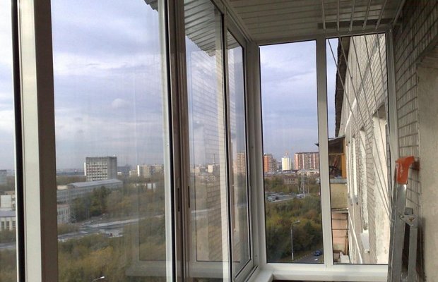 Как установить алюминиевые окна на балкон