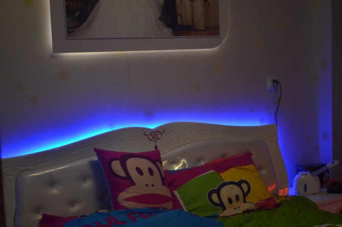 Светодиодная подсветка за изголовьем детской кровати