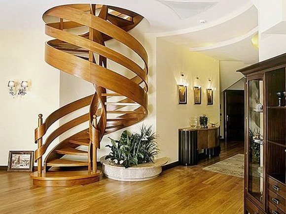 Выбор винтовой лестницы на второй этаж для частного дома, процесс сборки